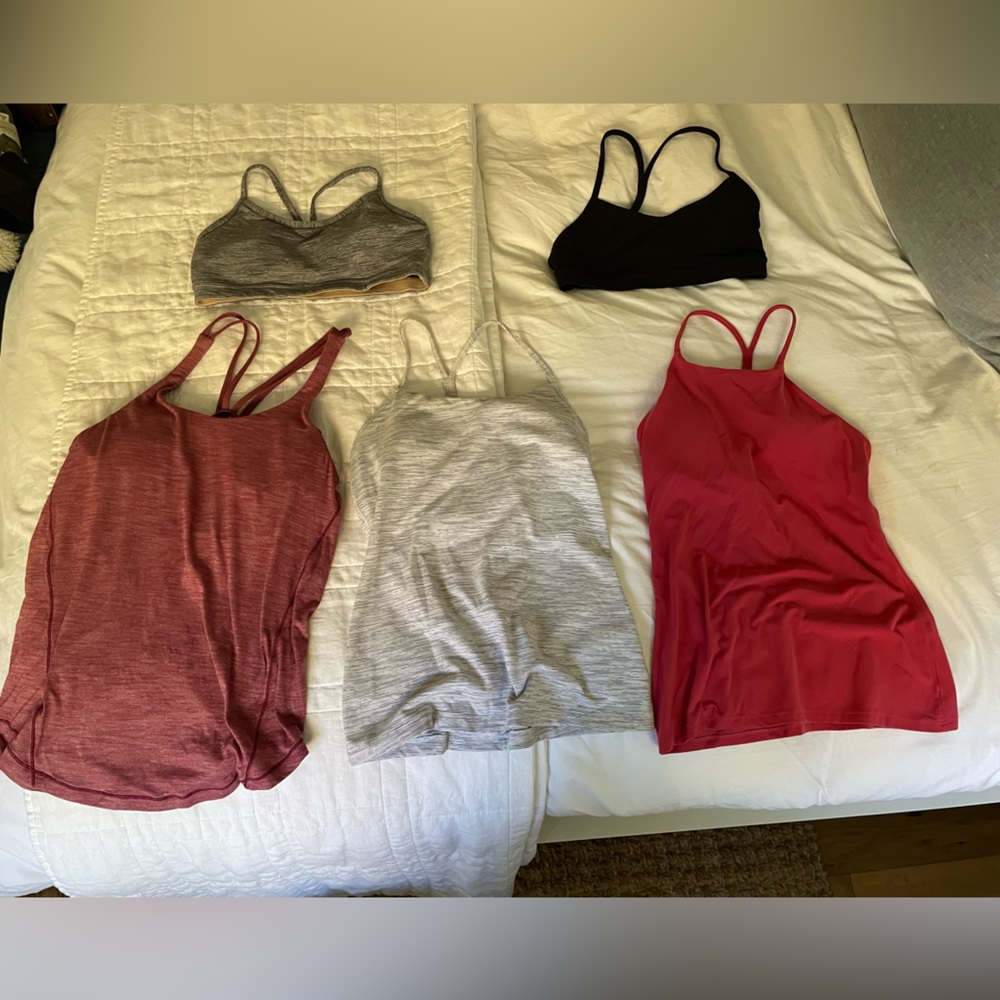 Lululemon lot of tees and bras sizes 4 & 6